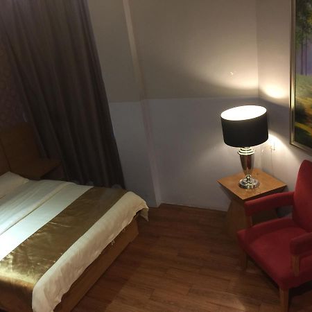 Residence 21 Boutique Inn Miri Kültér fotó