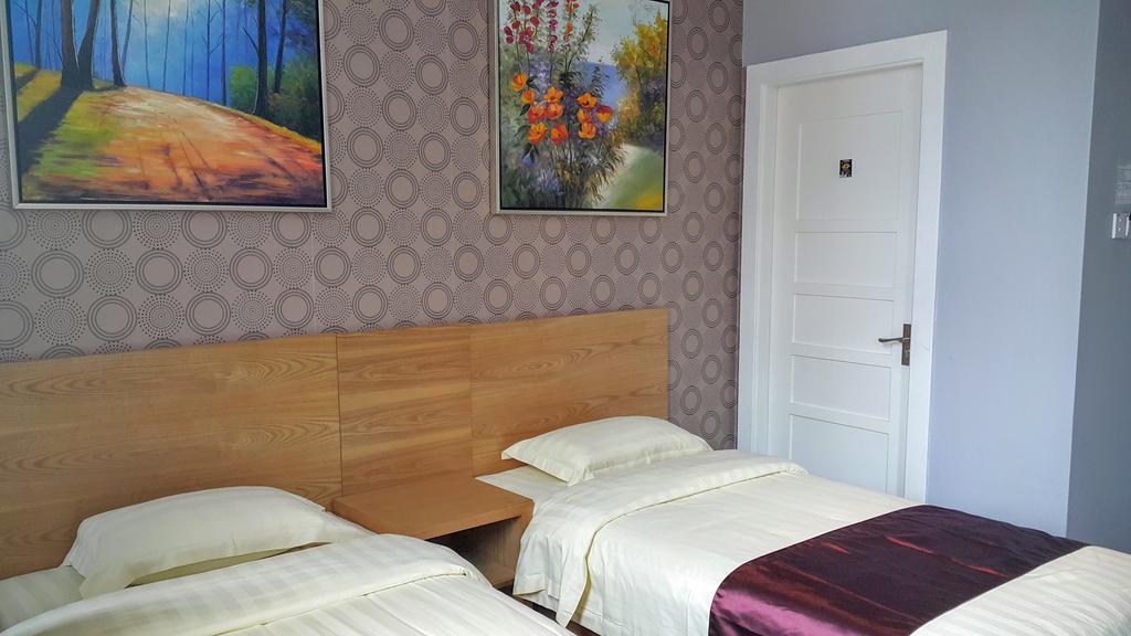 Residence 21 Boutique Inn Miri Kültér fotó