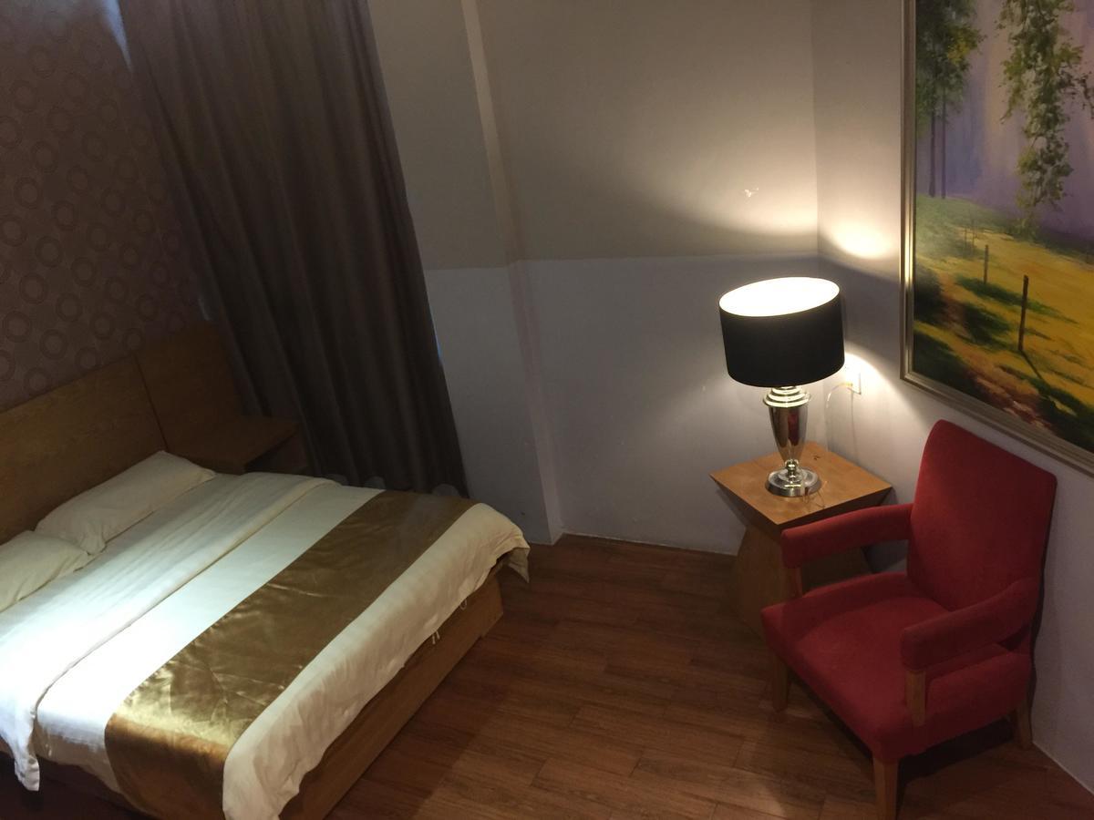 Residence 21 Boutique Inn Miri Kültér fotó